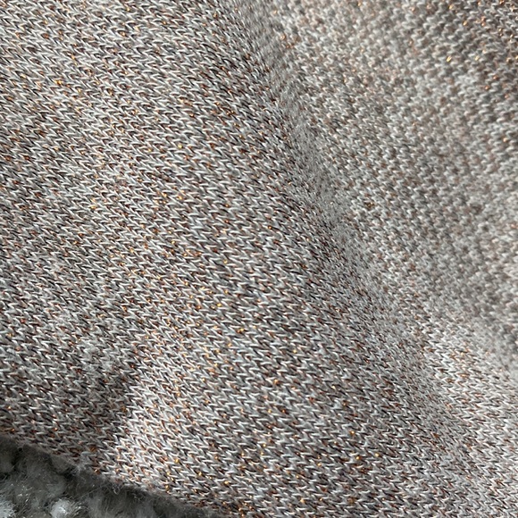 CUPCAKES AND CASHMERE Balloon Sleeve Pullover Sweatshirt - Picture 10 of 11